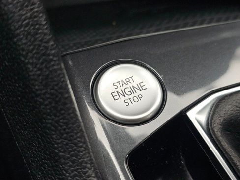Certified 2022 Volkswagen Tiguan SE AWD/4WD image 44