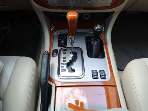 Used 2007 Lexus LX 470 4WD image 70