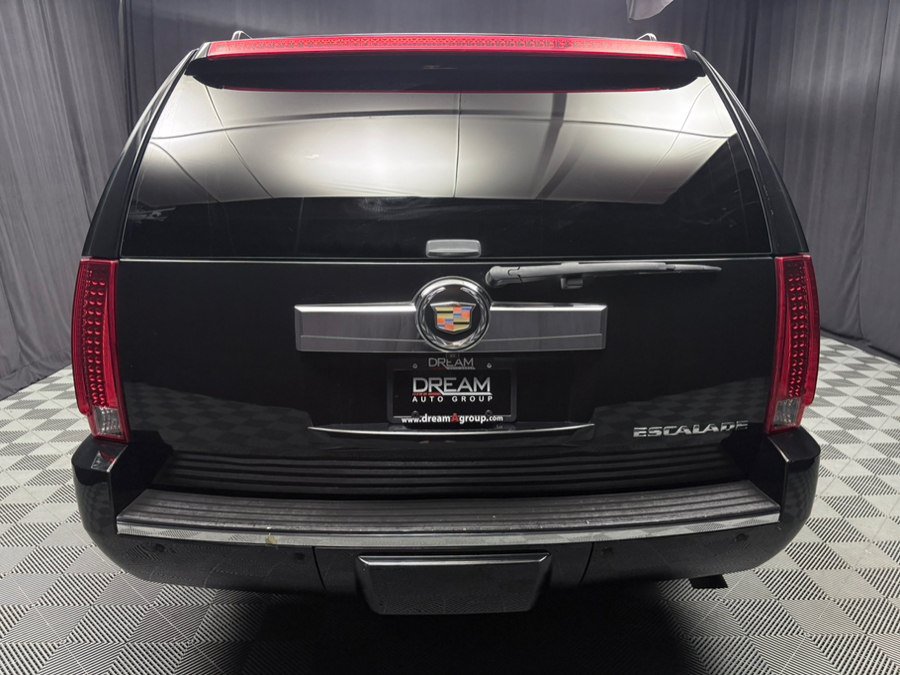 Used 2013 Cadillac Escalade ESV Luxury AWD/4WD image 5