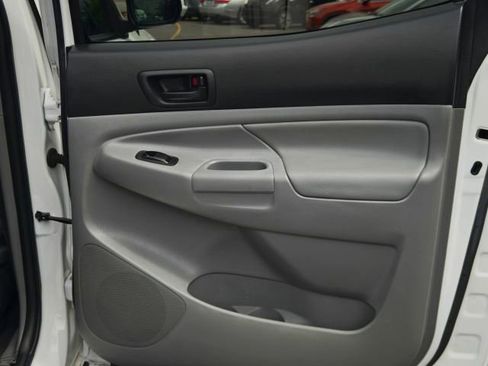 Used 2015 Toyota Tacoma 4x4 Double Cab w/ TRD Sport Package image 35