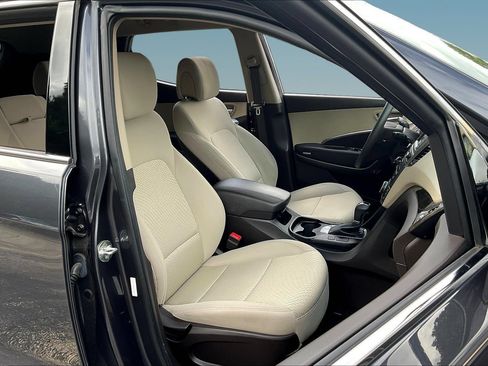 Used 2018 Hyundai Santa Fe Sport FWD image 27