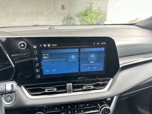 Used 2025 Chevrolet Equinox LT image 21