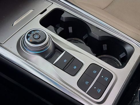 Used 2021 Ford Explorer Limited w/ Equipment Group 301A image 21