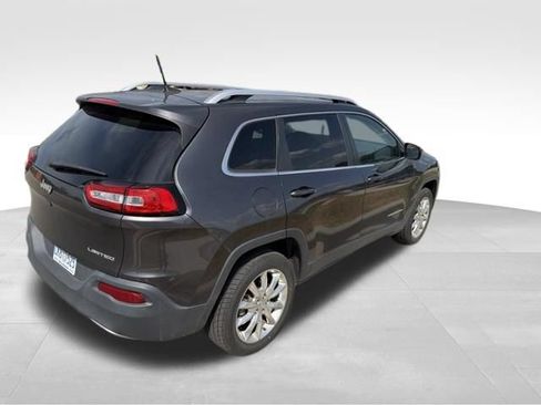 Used 2016 Jeep Cherokee Limited FWD image 3
