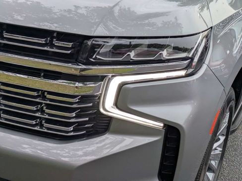 Used 2023 Chevrolet Suburban Premier AWD/4WD image 9