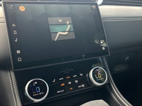 Used 2025 Jaguar F-PACE R-Dynamic S image 16
