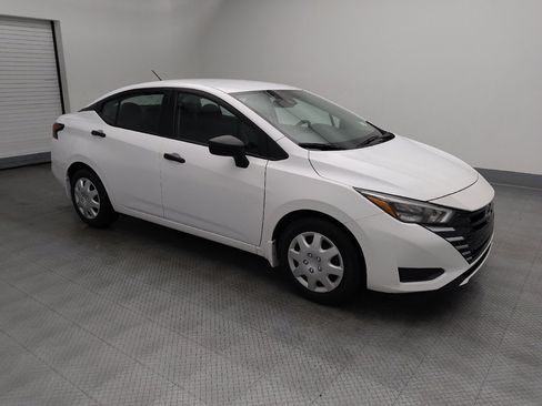 Used 2025 Nissan Versa S w/ Trunk Package FWD image 11