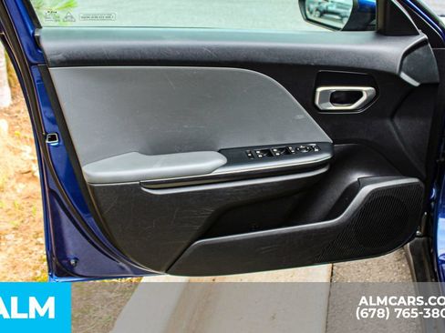 Used 2025 Kia K4 FWD image 36