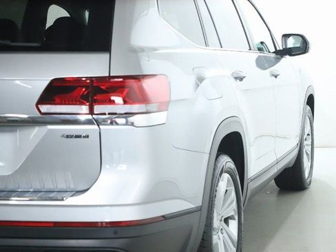 Used 2023 Volkswagen Atlas SE w/ Panoramic Sunroof Package AWD/4WD image 46