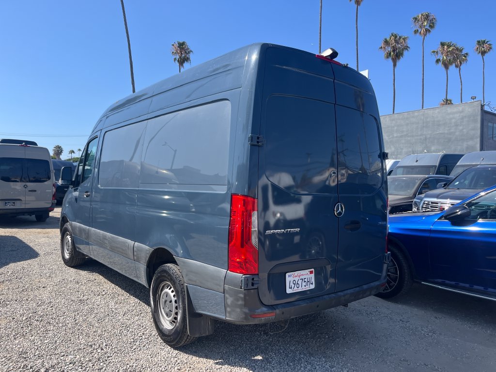 Used 2019 Mercedes-Benz Sprinter 144 image 9