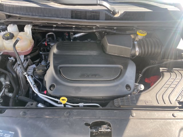 Used 2021 Chrysler Pacifica Touring-L FWD image 31