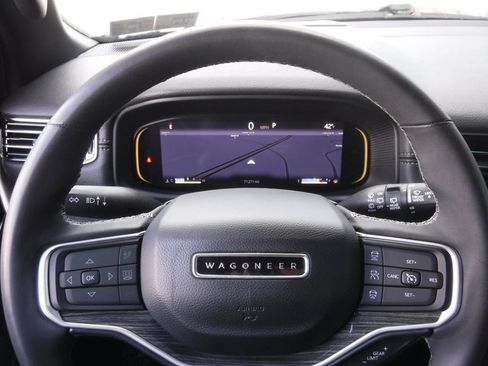 Used 2022 Jeep Wagoneer Series III image 54