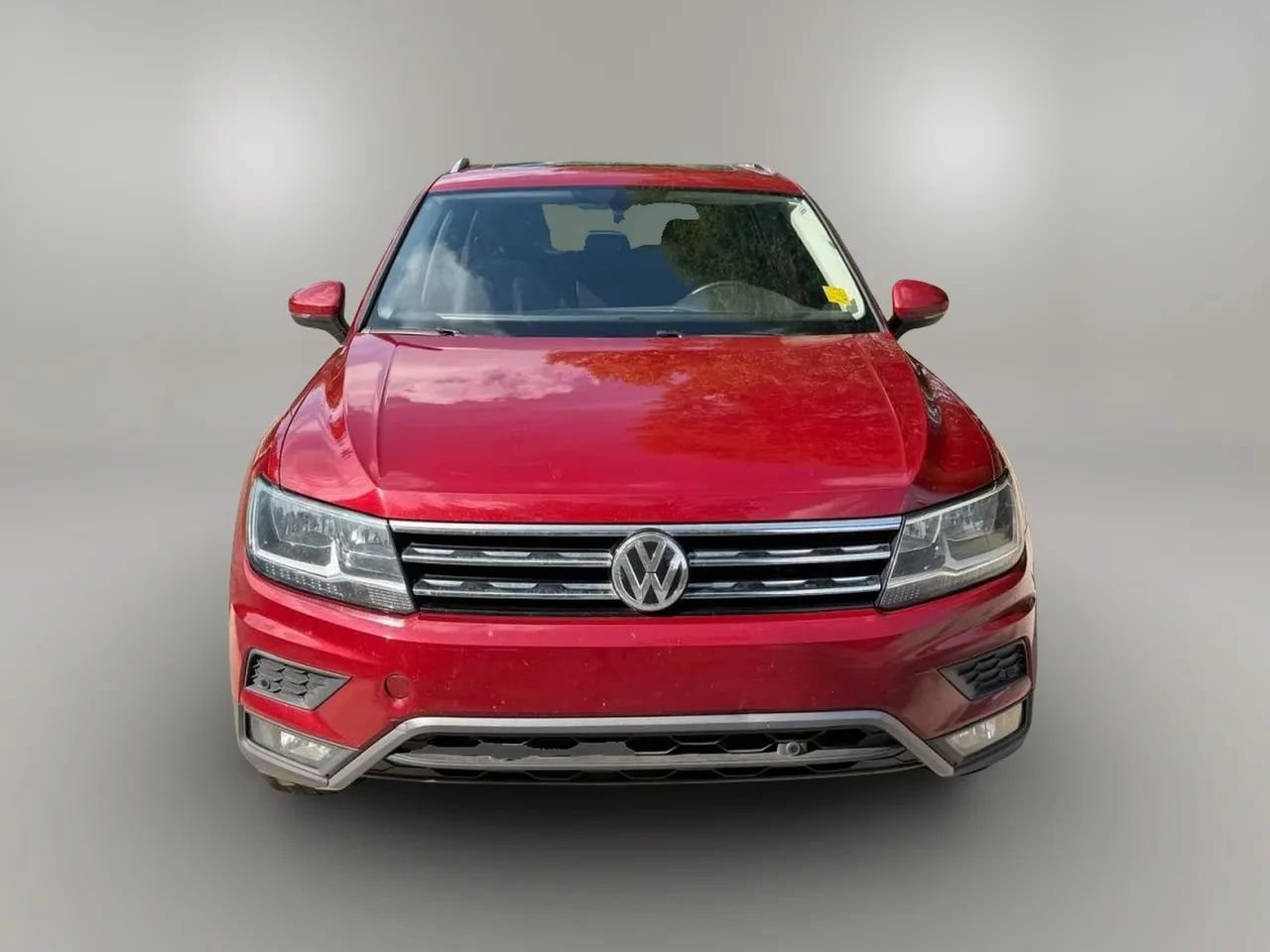 Used 2019 Volkswagen Tiguan SEL FWD image 3