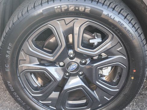 Certified 2024 Subaru Ascent Onyx Edition Limited AWD/4WD image 10