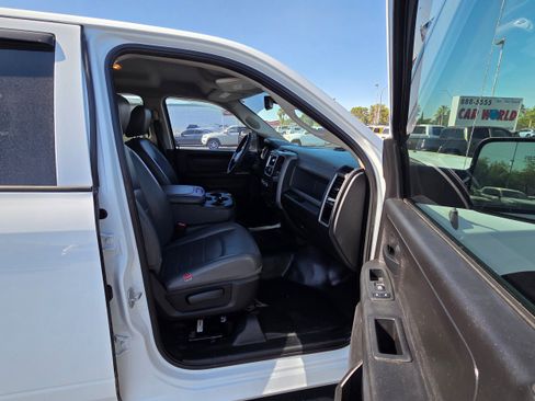 Used 2018 RAM 2500 Tradesman w/ Popular Equipment Group RWD image 24