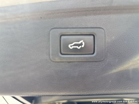 Used 2019 Subaru Outback 3.6R Touring w/ Popular Package #3A AWD/4WD image 14