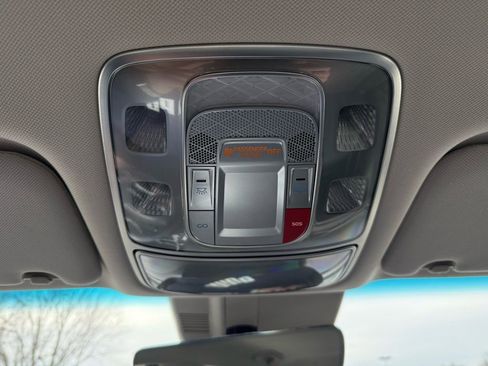 Used 2024 Genesis G80 image 42