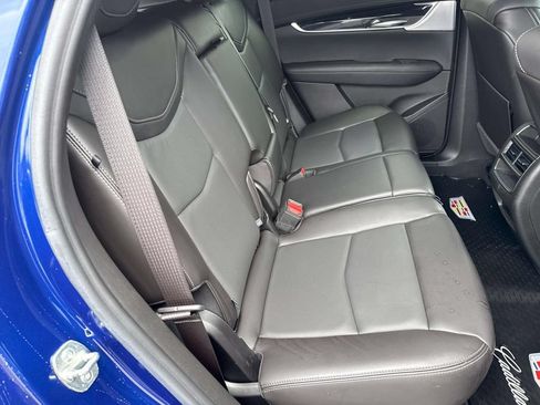 Used 2024 Cadillac XT5 Premium Luxury AWD/4WD image 9