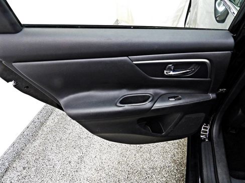 Used 2015 Nissan Altima 2.5 S w/ Power Driver Seat Package image 9