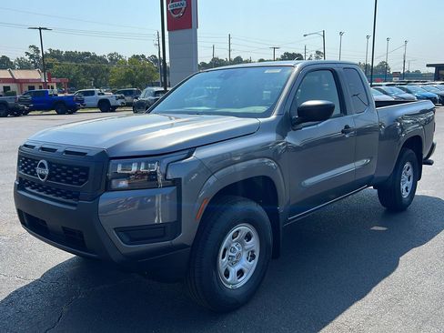 New 2026 Nissan Frontier S image 8