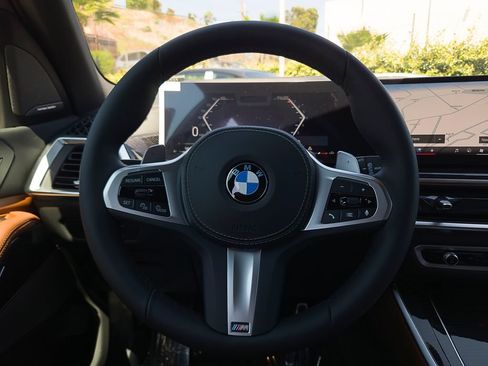 New 2026 BMW X5 xDrive40i w/ M Sport Package AWD/4WD image 15