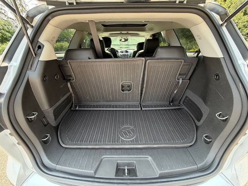 Used 2017 Buick Enclave Premium w/ Experience Buick Package AWD/4WD image 4