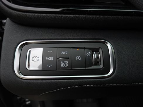 New 2026 Buick Enclave Sport Touring w/ LPO, Floor Liner Package AWD/4WD image 29