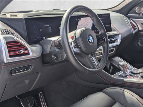 Certified 2024 BMW XM Label Red image 10