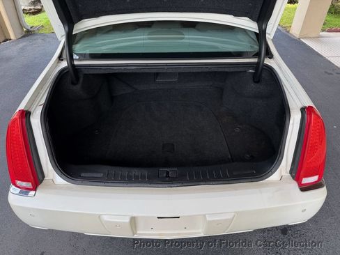 Used 2008 Cadillac DTS FWD image 63