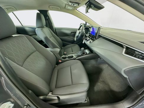 Certified 2025 Toyota Corolla LE FWD image 27
