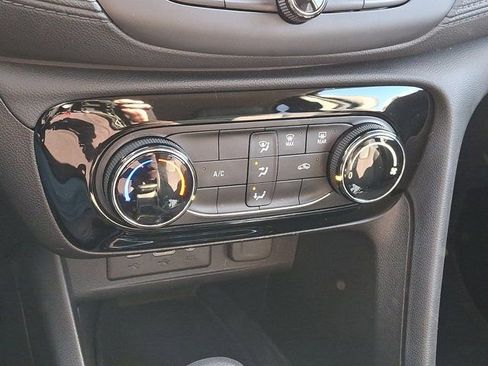 Used 2022 Buick Encore GX Preferred image 19