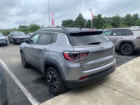 Used 2022 Jeep Compass Limited AWD/4WD image 5