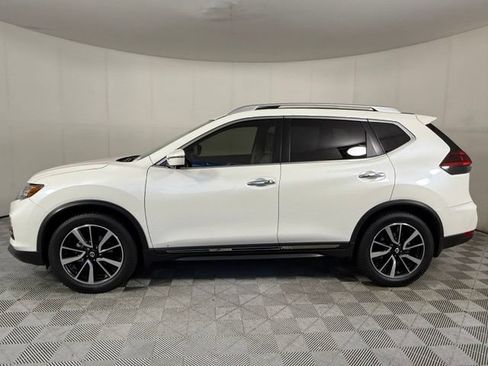 Used 2018 Nissan Rogue SL w/ Premium Package FWD image 3