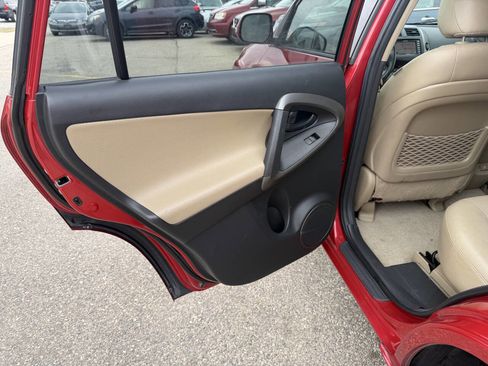 Used 2009 Toyota RAV4 Limited image 31