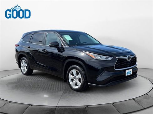 Used 2023 Toyota Highlander LE image 7