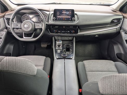 Used 2022 Nissan Rogue SV image 24