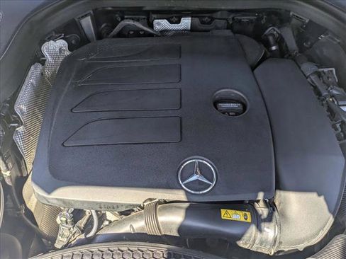 Used 2020 Mercedes-Benz GLC 300 image 21