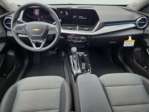 New 2026 Chevrolet Trax LT FWD image 11