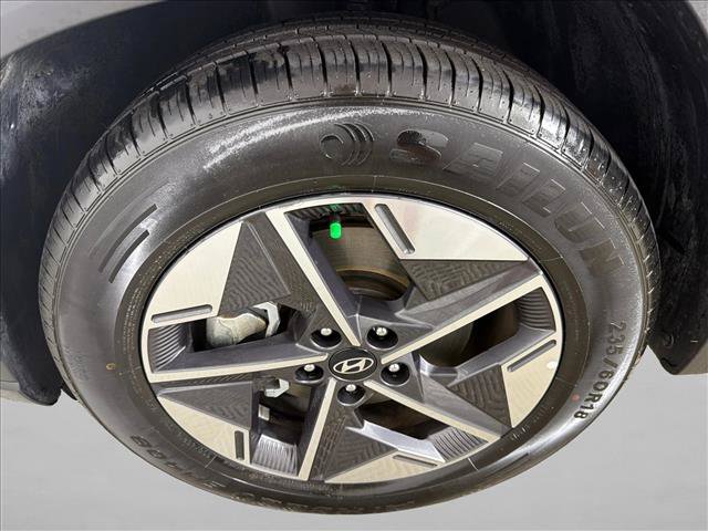 Used 2025 Hyundai Tucson SEL FWD image 11