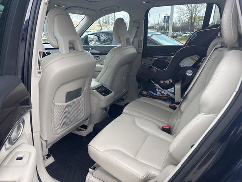 Used 2016 Volvo XC90 T6 Momentum w/ Momentum Plus Package image 8
