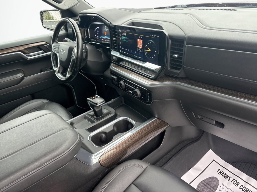 Used 2024 Chevrolet Silverado 1500 RST AWD/4WD image 15