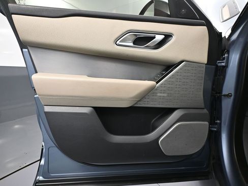 Used 2020 Land Rover Range Rover Velar R-Dynamic S image 20