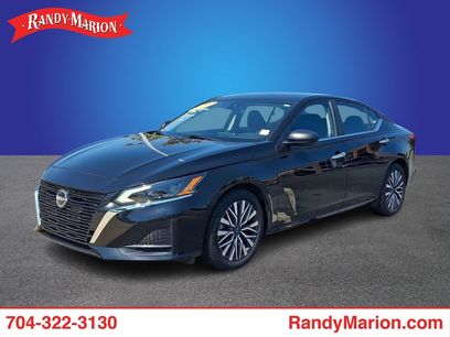 Used 2025 Nissan Altima 2.5 SV