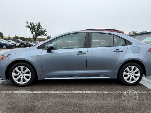 Used 2023 Toyota Corolla LE image 9