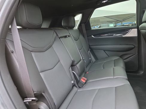 Used 2023 Cadillac XT5 Premium Luxury FWD image 17