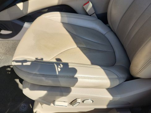 Used 2022 Lincoln Nautilus Reserve image 22