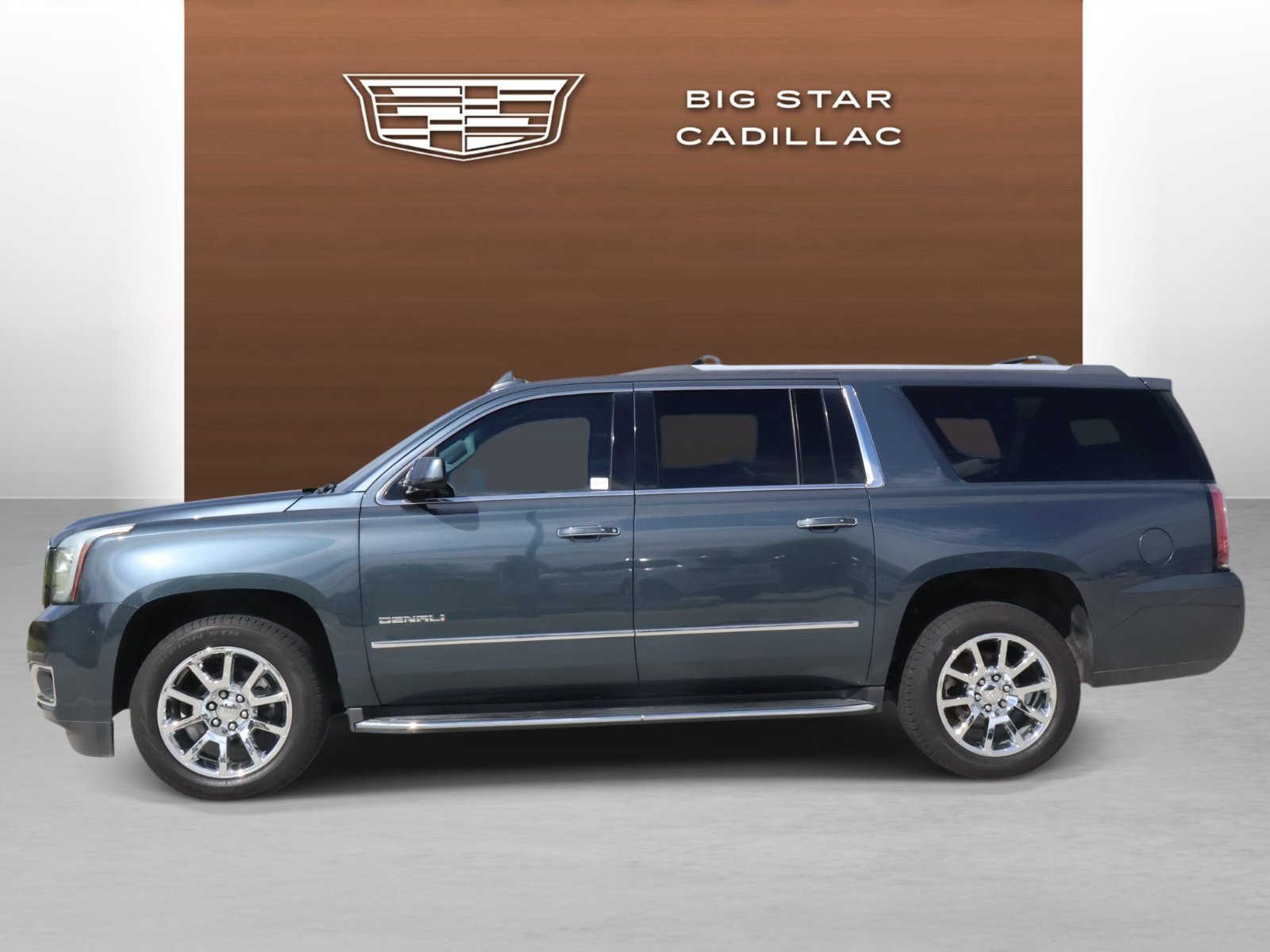 Used 2019 GMC Yukon XL Denali w/ Open Road Package RWD image 2