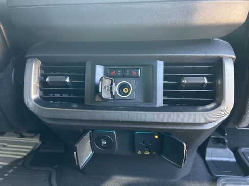 Used 2024 Ford F150 Platinum w/ FX4 Off-Road Package image 35