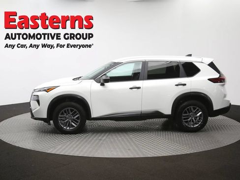 Used 2024 Nissan Rogue S AWD/4WD image 62