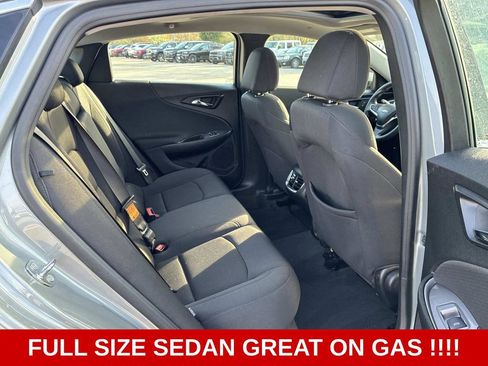 Used 2024 Chevrolet Malibu LT FWD image 11